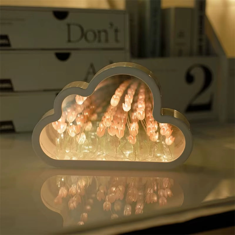 Lámpara Nube Tulipanes Infinitos