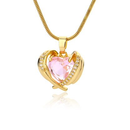 Collar Bohemio de Alas con Corazón Rosa – Gargantilla de Cristal de Acero Inoxidable para Mujer con Circonia Cúbica